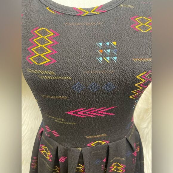 LuLaRoe Amelia Dress - Picture 4 of 7